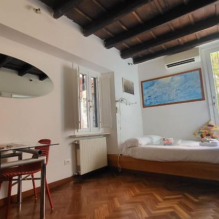 Apartmán Vivaldi Řím Exteriér fotografie